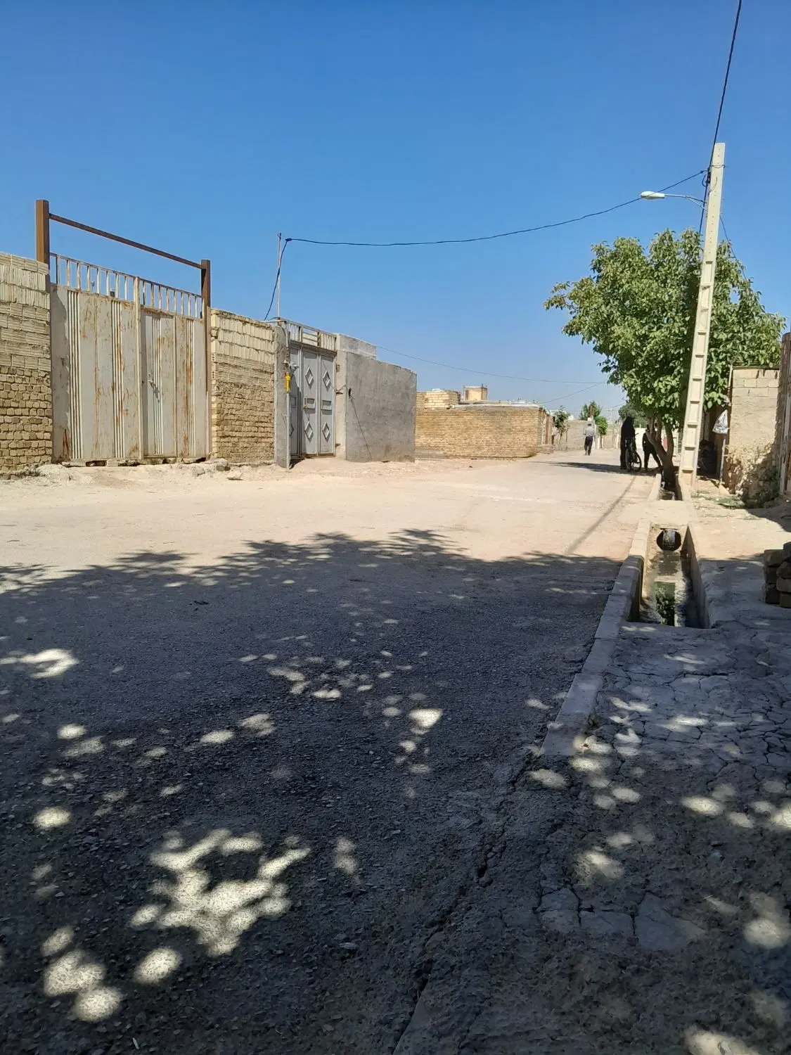 خانه دیناروند دوطبقه
