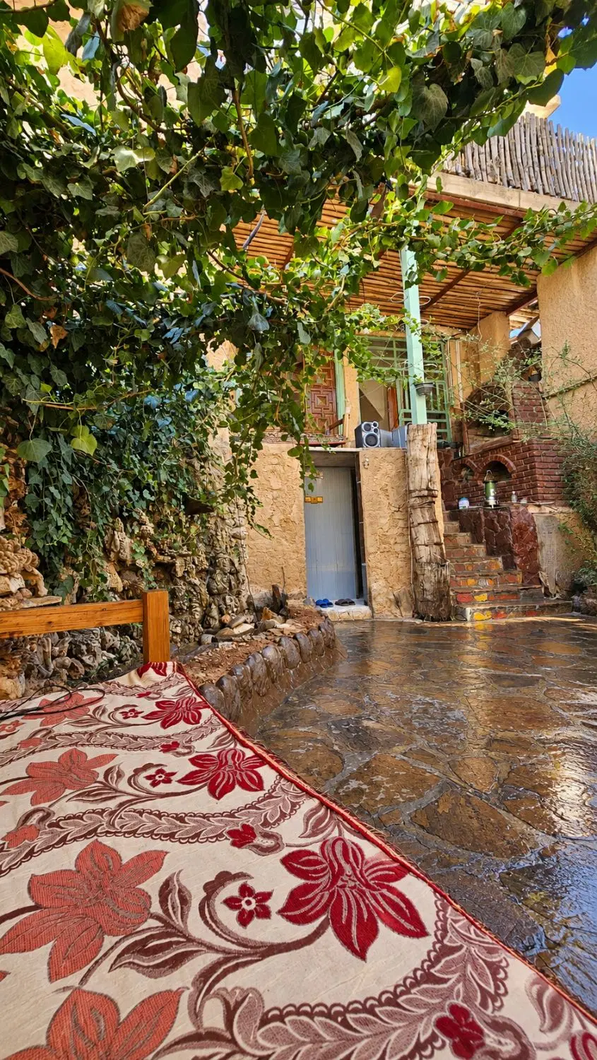 اجاره خانه درشیراز محله قلات( بافت قدیم )