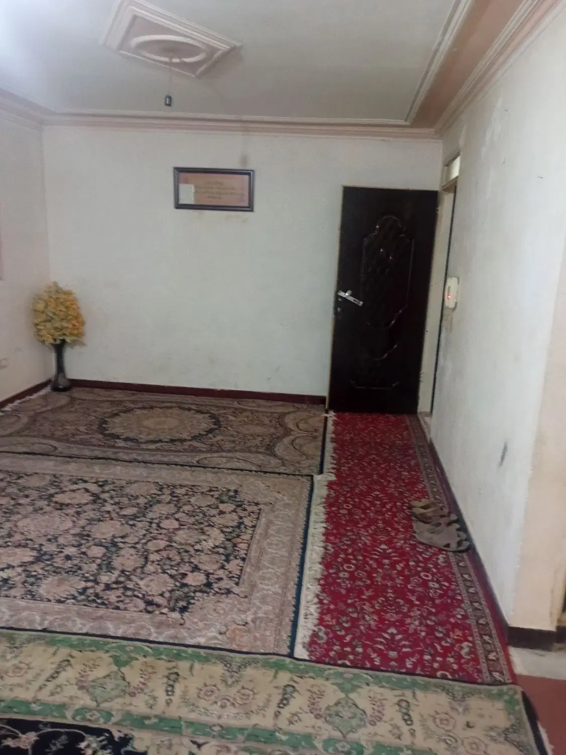 ۶۵ متر اپارتمان طبقه دوم(بالای همکف)