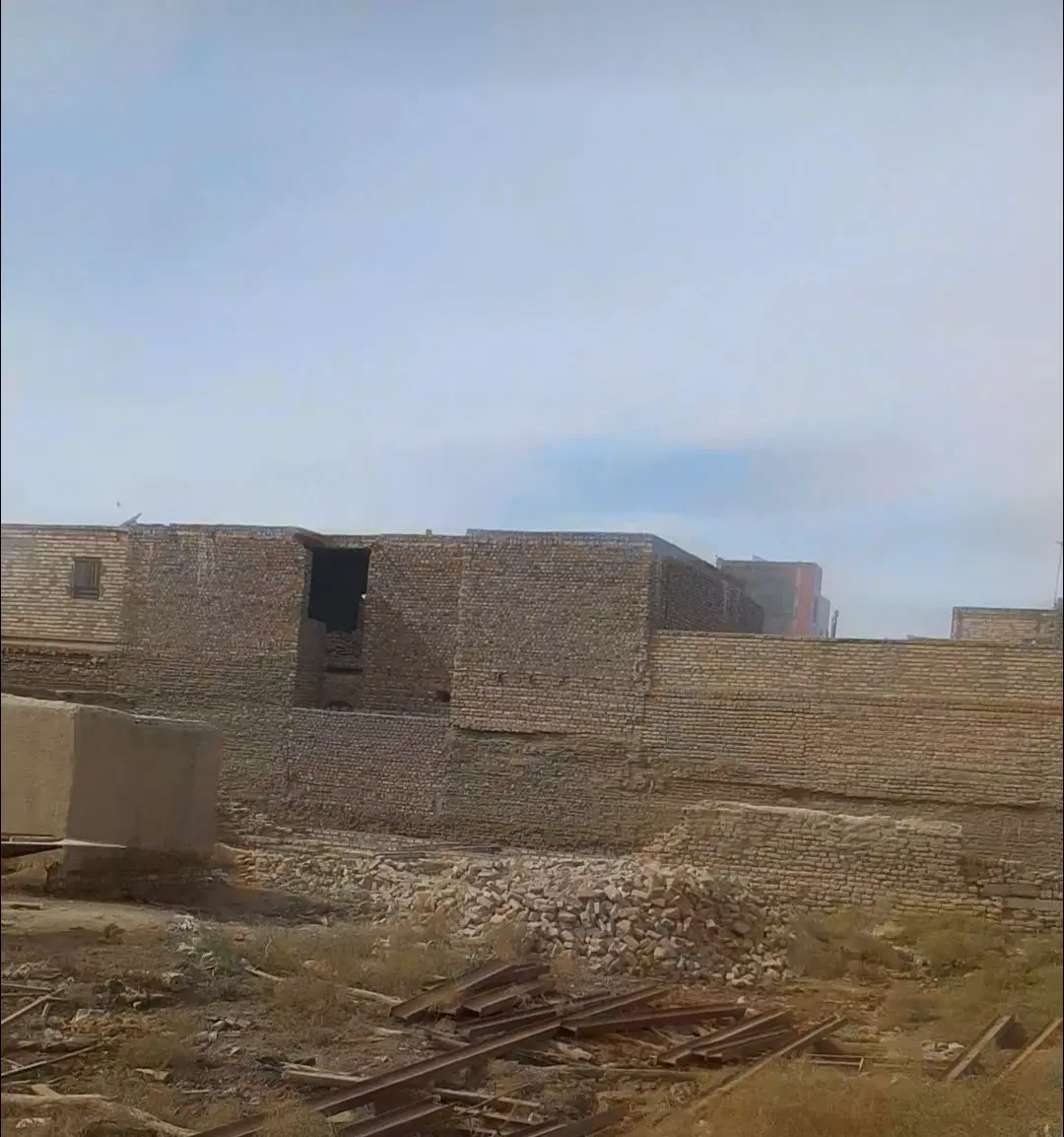زمین هیرمند ۱۶