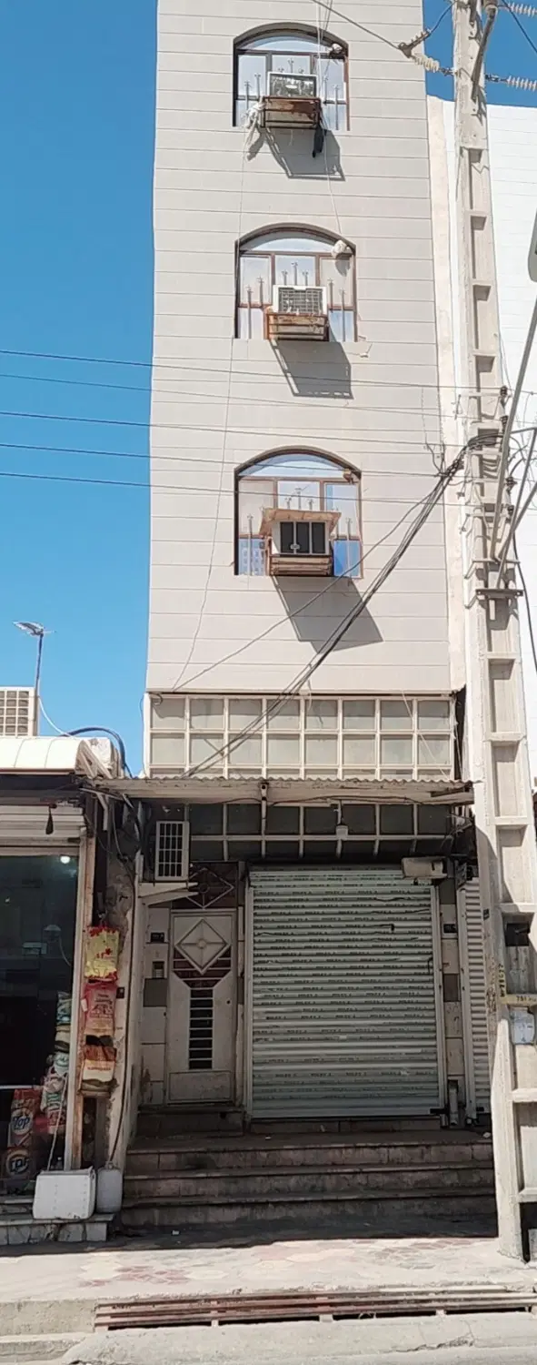 فروش آپارتمان بصورت یکجا.سرِ اصلی خیابان نادر