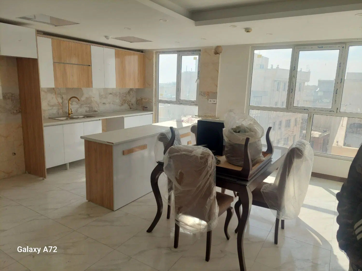 70 متر 2 خواب_فول امکانات_لوکیشن درجه یک