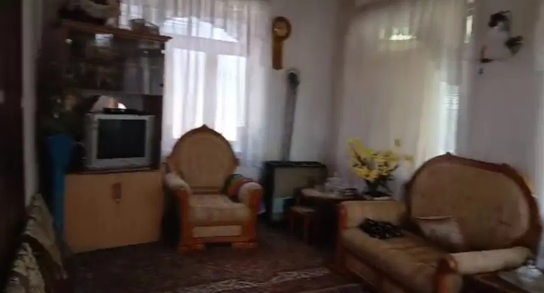 اجاره خانه روستایی85 متر بنا با حیاط .امکانات