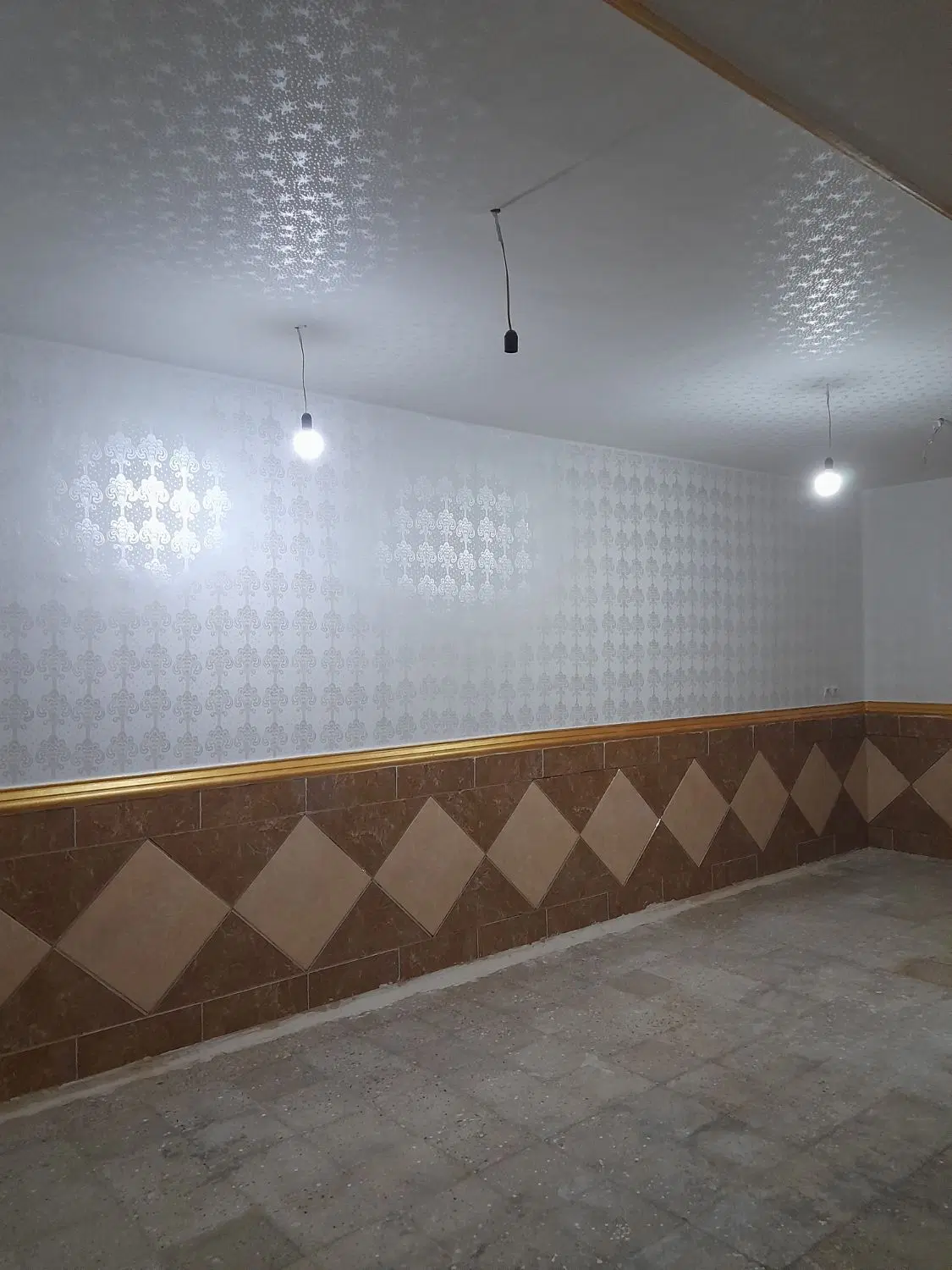 خانه ویلایی همکف ۱۳۷ متری یک اتاقه