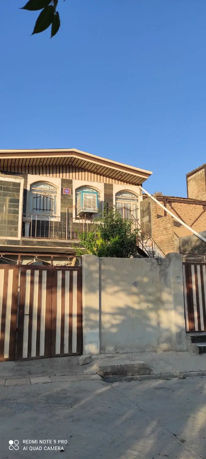 فروش خانه دو طبقه راه جدا انشعابات جدا