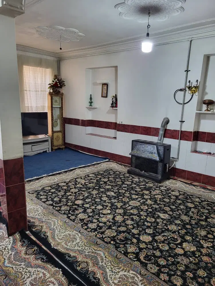 اجاره ورهن همکف در خیابان تختی