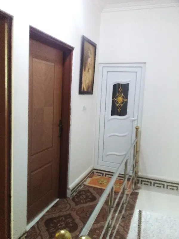 یک باب منزل
