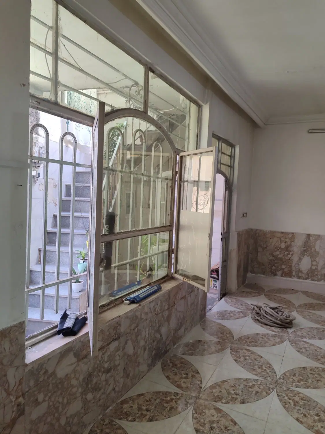 خانه طبقه همکف 50متر زیربنا