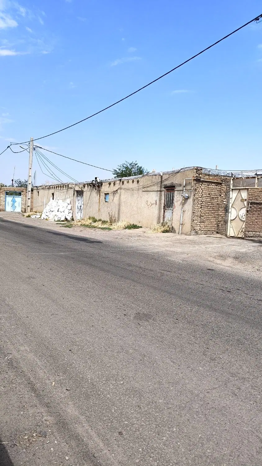 سالن کارگاه بر خیابان هوجقان