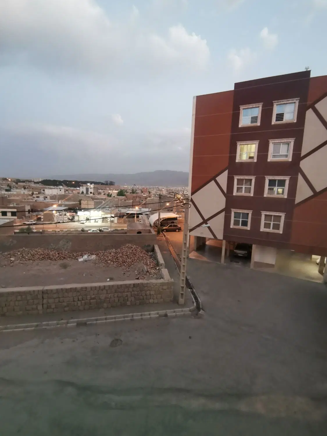 آپارتمان ۸۰متر سنددار (الهیه)