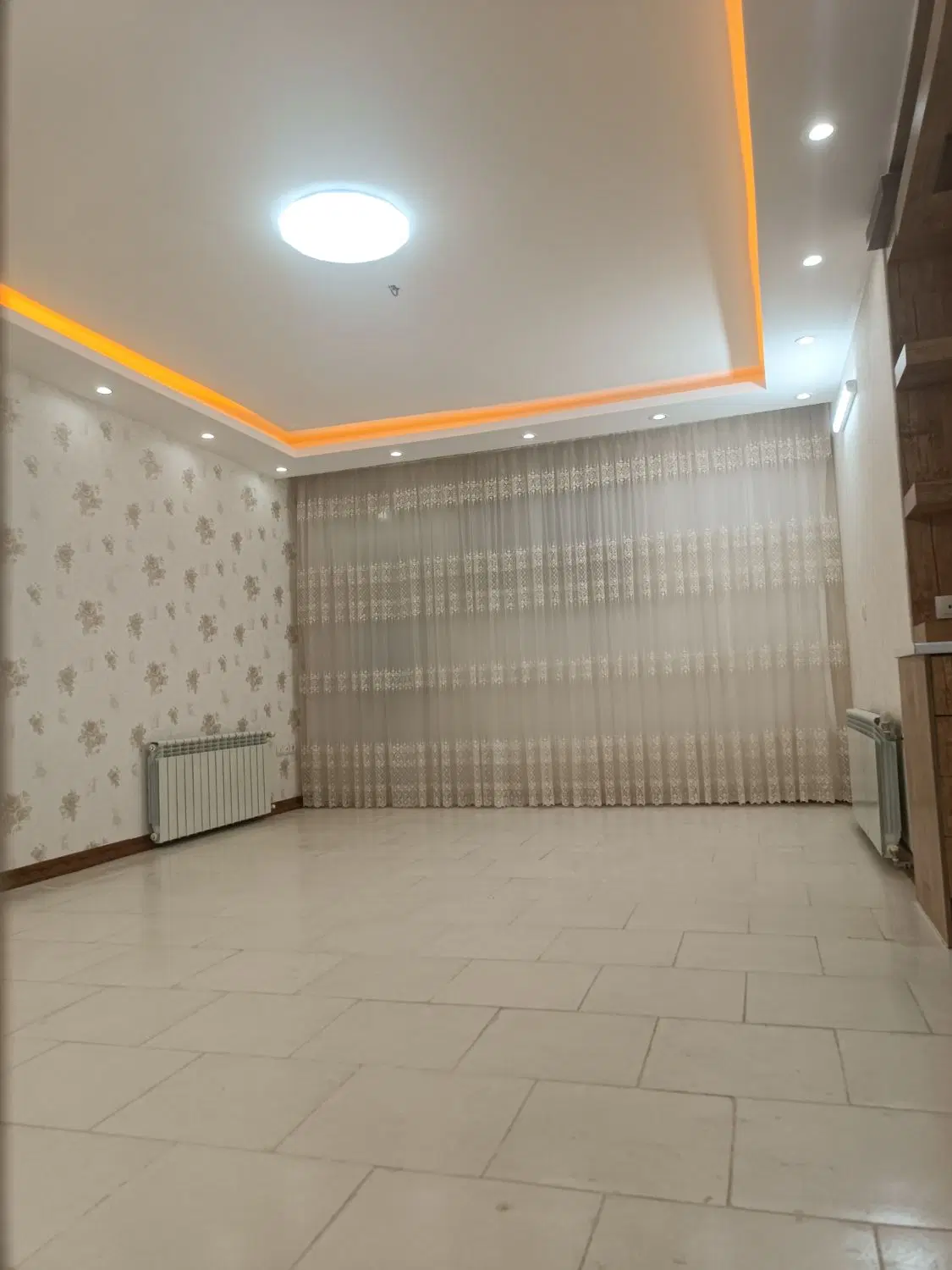 مسکن مهرمحلهE6طبقه دوم تیپHدوبالکن95متری شیک