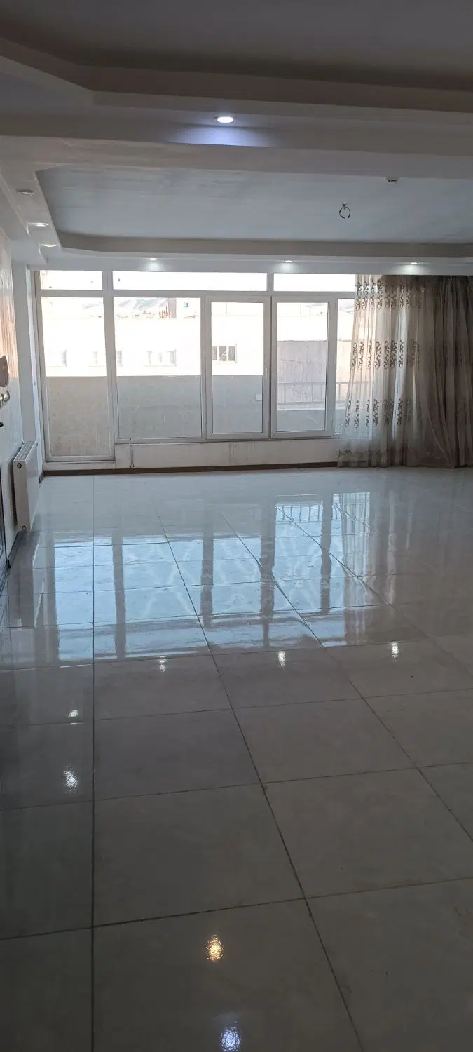 رهن و اجاره آپارتمان 141متری شهرک رازی