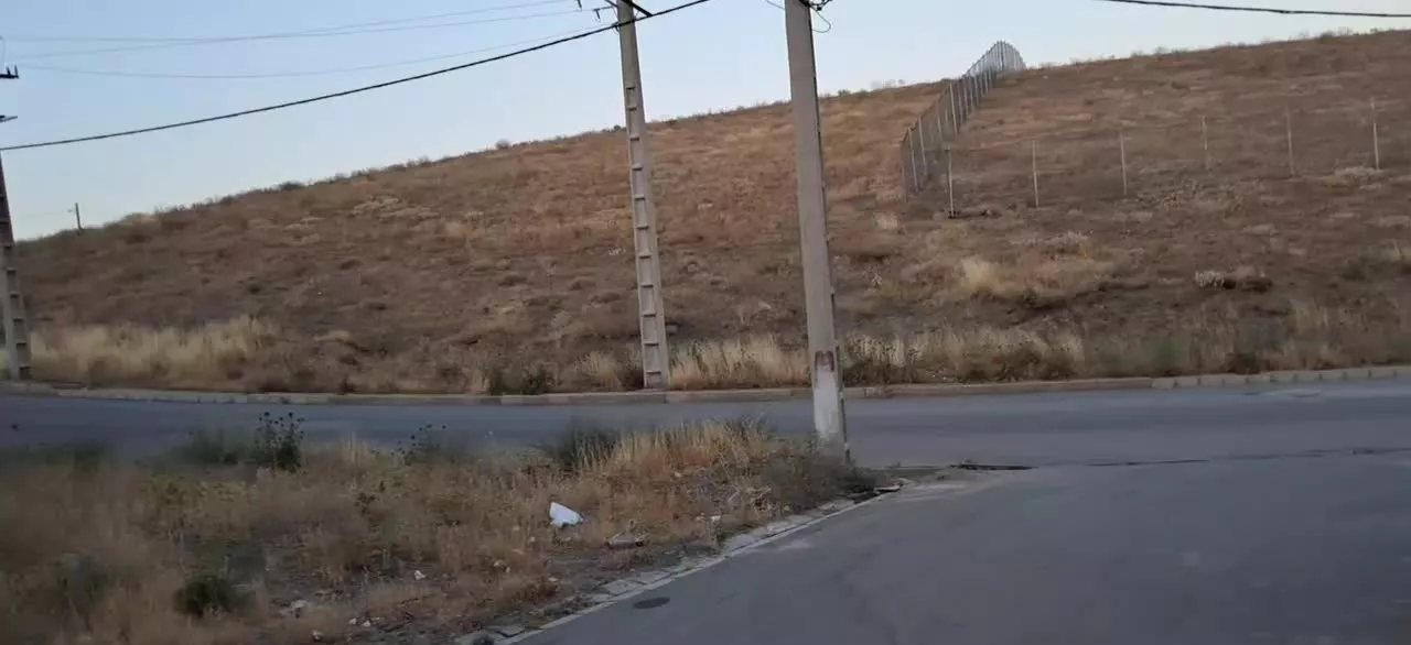 زمین مسکونی