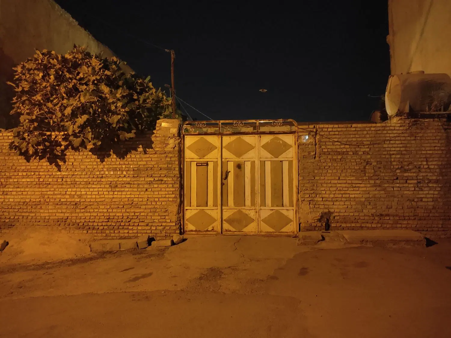 فروش خانه کلنگی ۲۷۰ متری در نورآباد