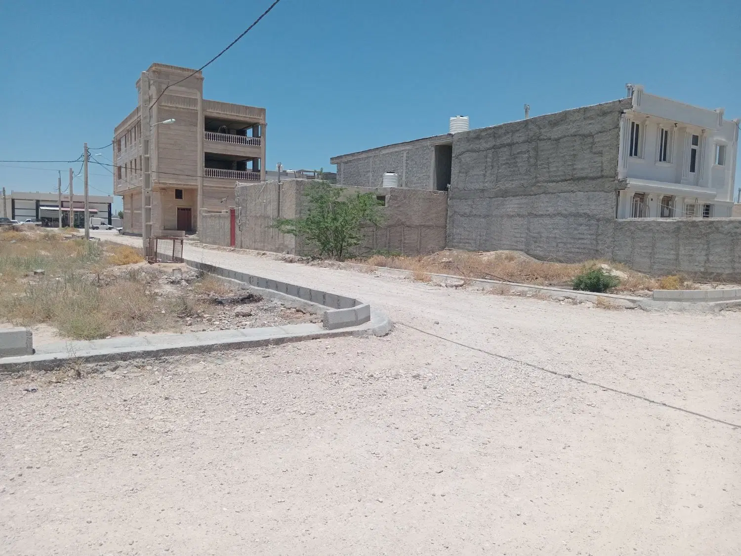 زمین مسکونی تجاری گورک سادات