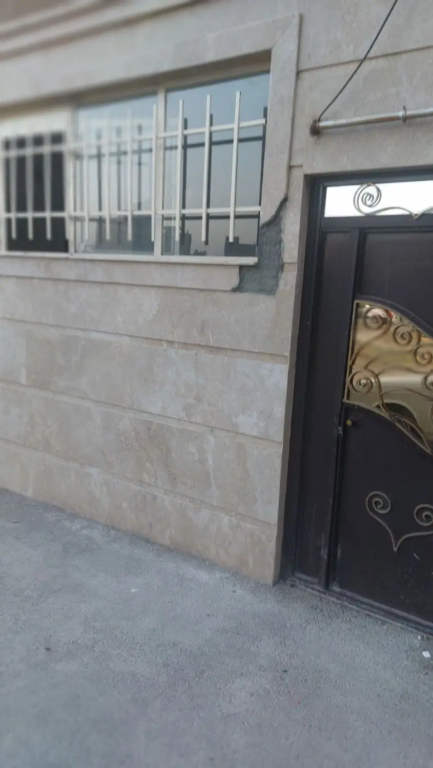 اجاره واحد مسکونی واقع در قراملک گلخانه