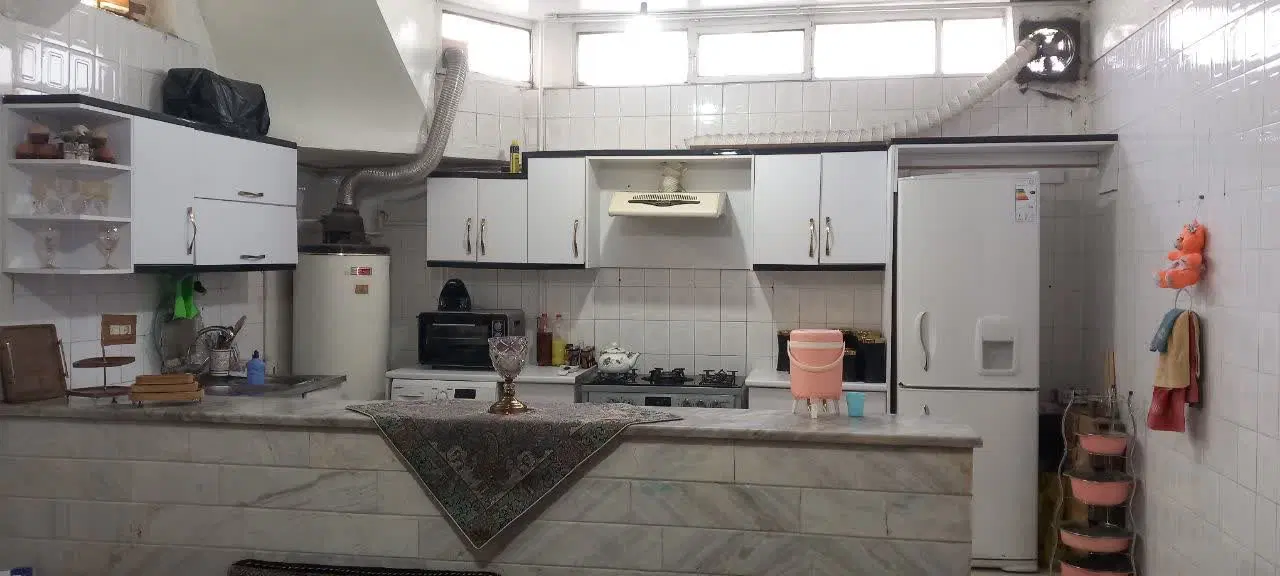 اجاره زیر زمین درب مستقل ۷۶ متری