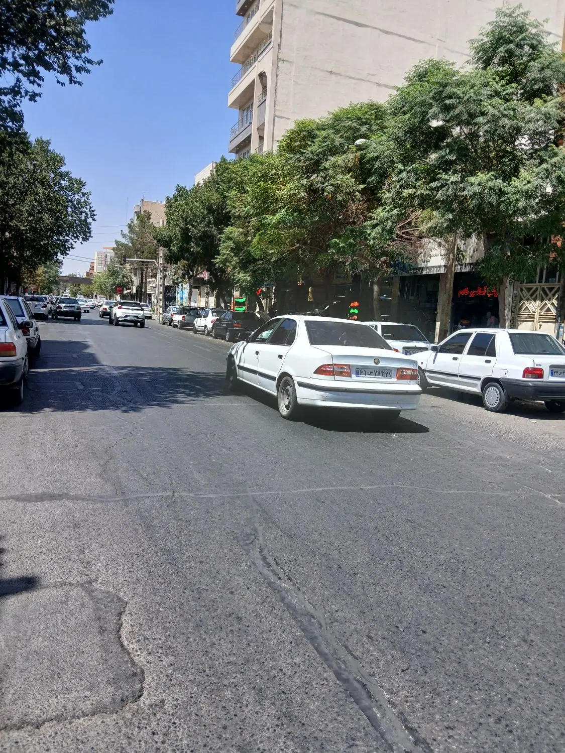 مغازه فروشی ۱۵۰ متری خیابان بهشتی