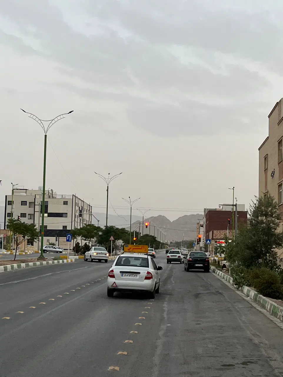 همکف ۳ خواب بر خیابان