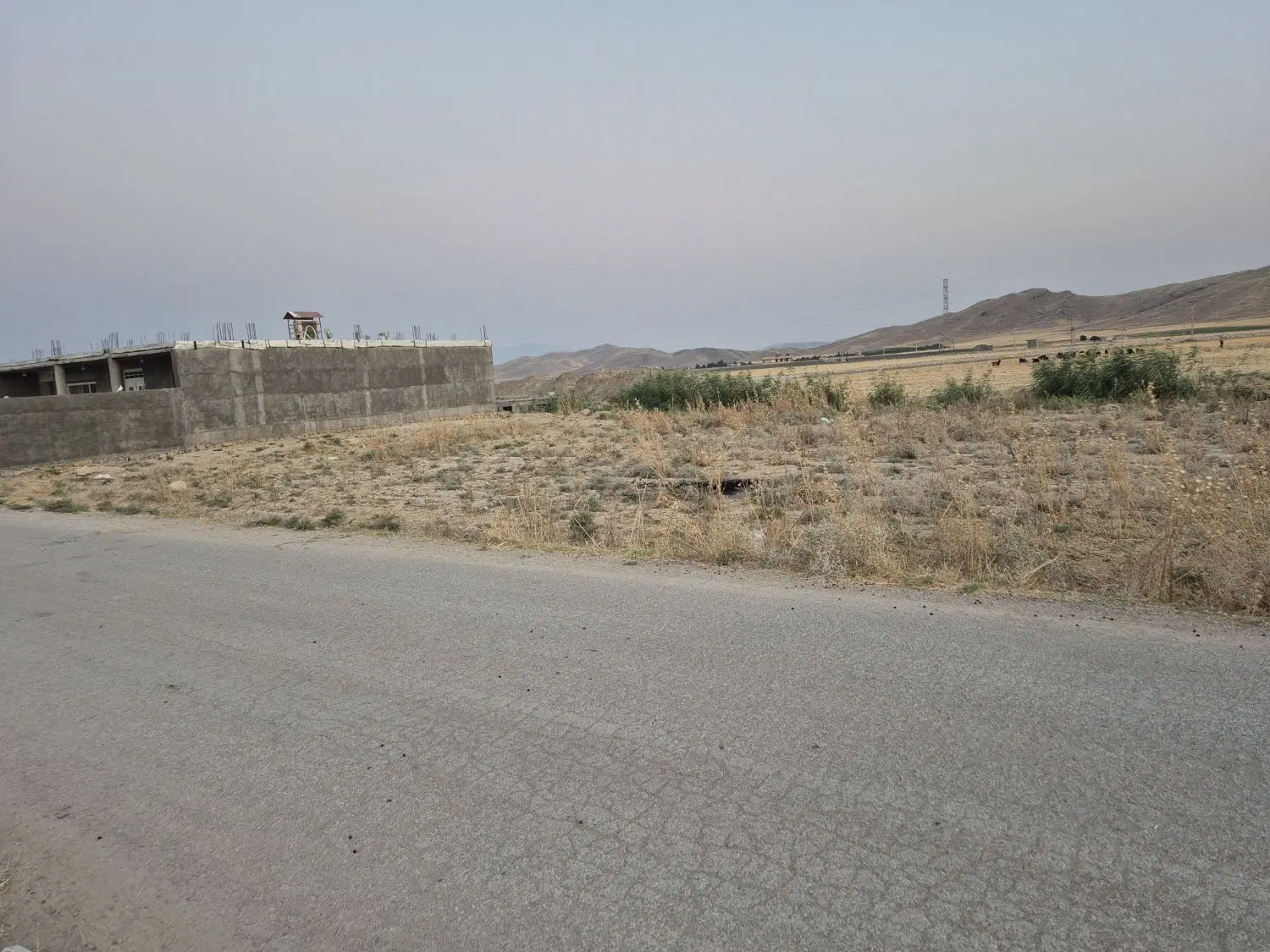زمین با پروانه ساخت با وام بنیادخیابان اداره زندان