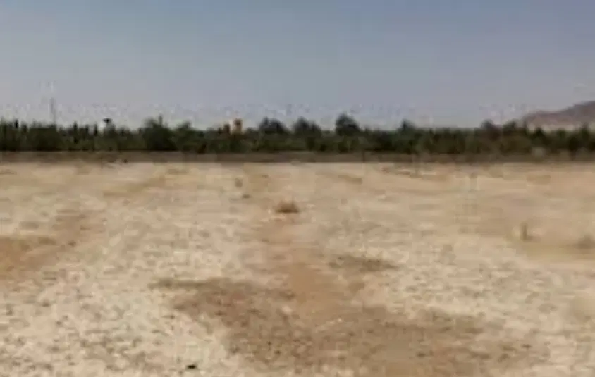 زمین ۴۰۰ متری جاده چوان