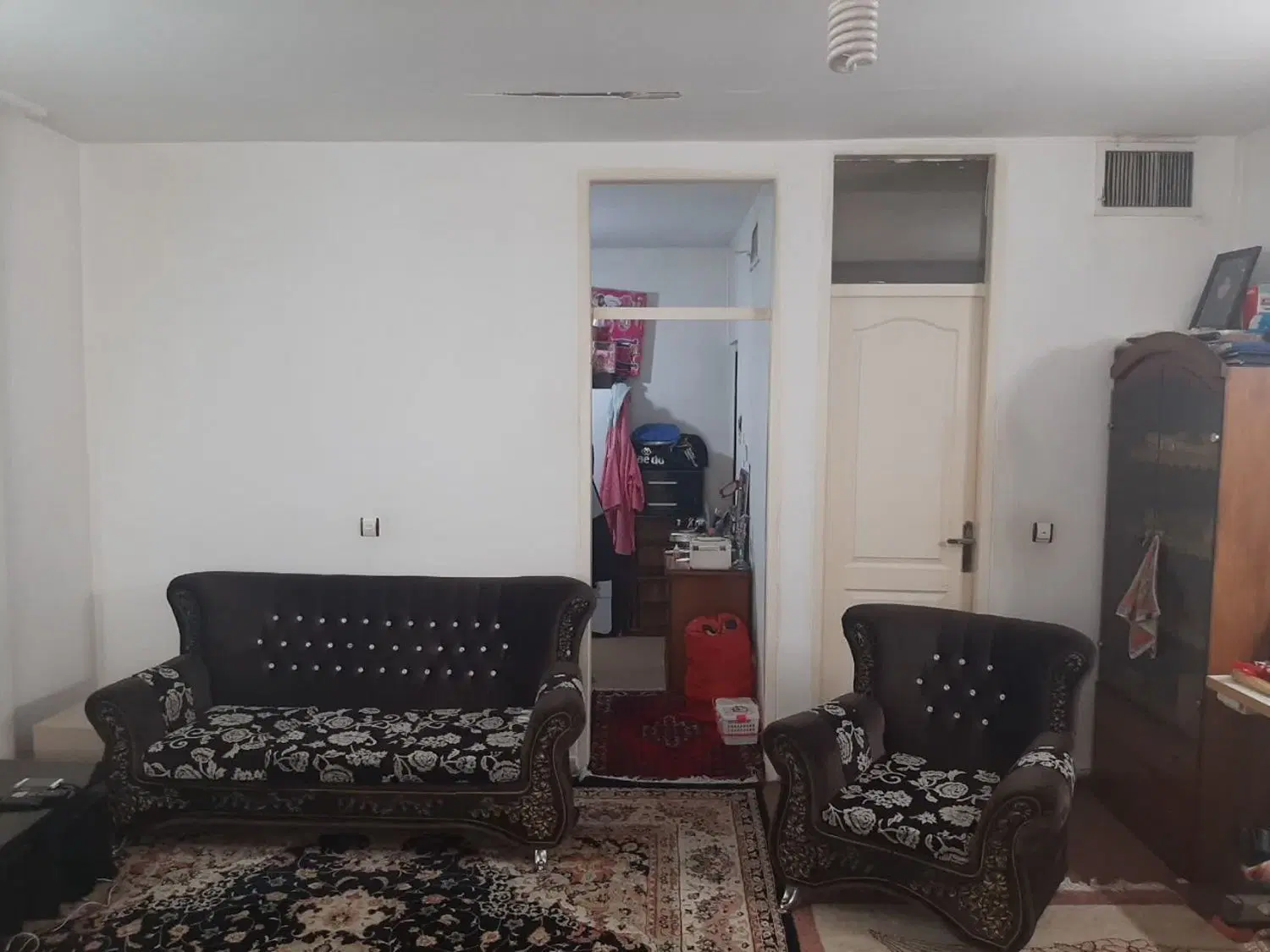 آپارتمان حصارک بالا
