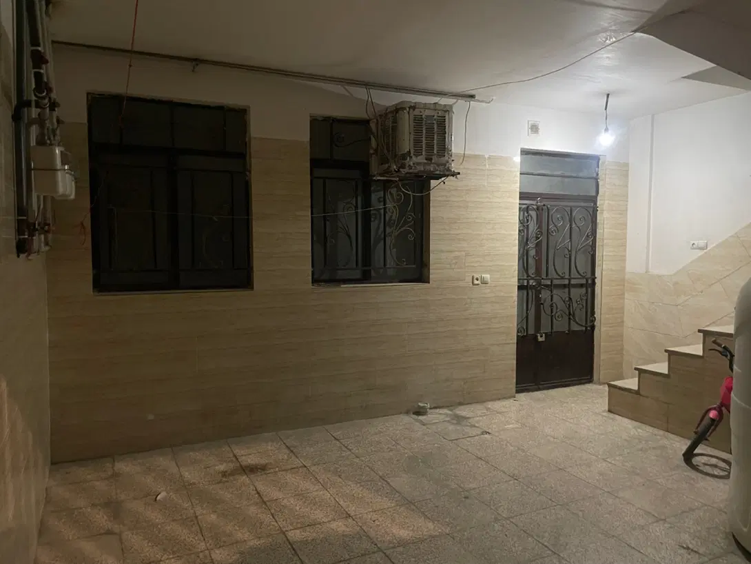 واحد ۶۰ متری همکف تخلیه