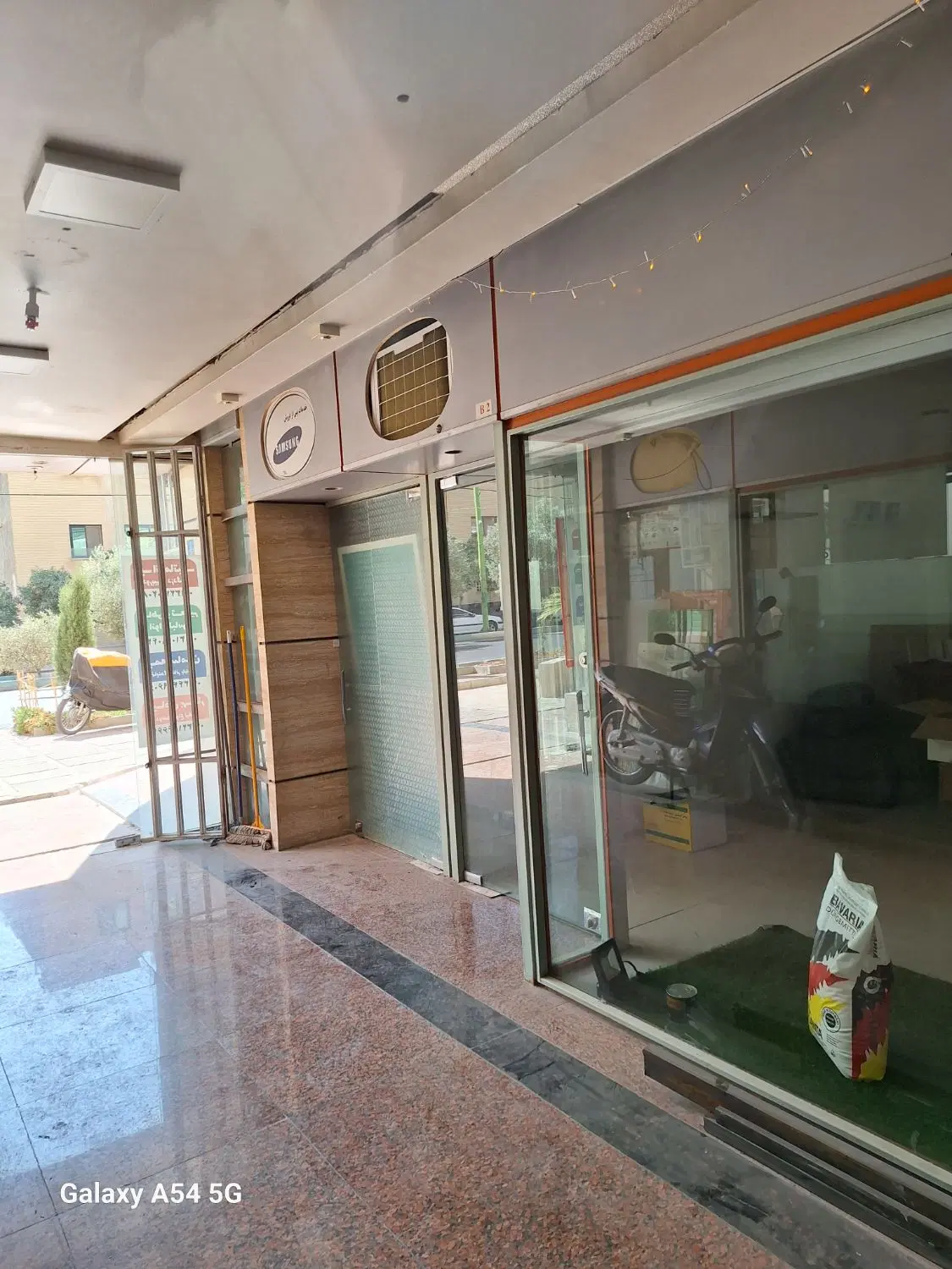 اجاره مغازه ماهیانه ۱۰ ورهن ۸۰