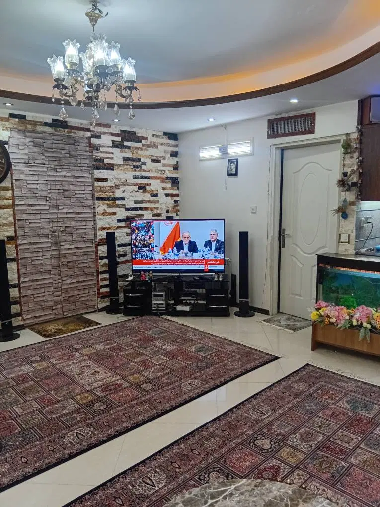 خونه دارم مالکم ، هم خونه می‌خوام