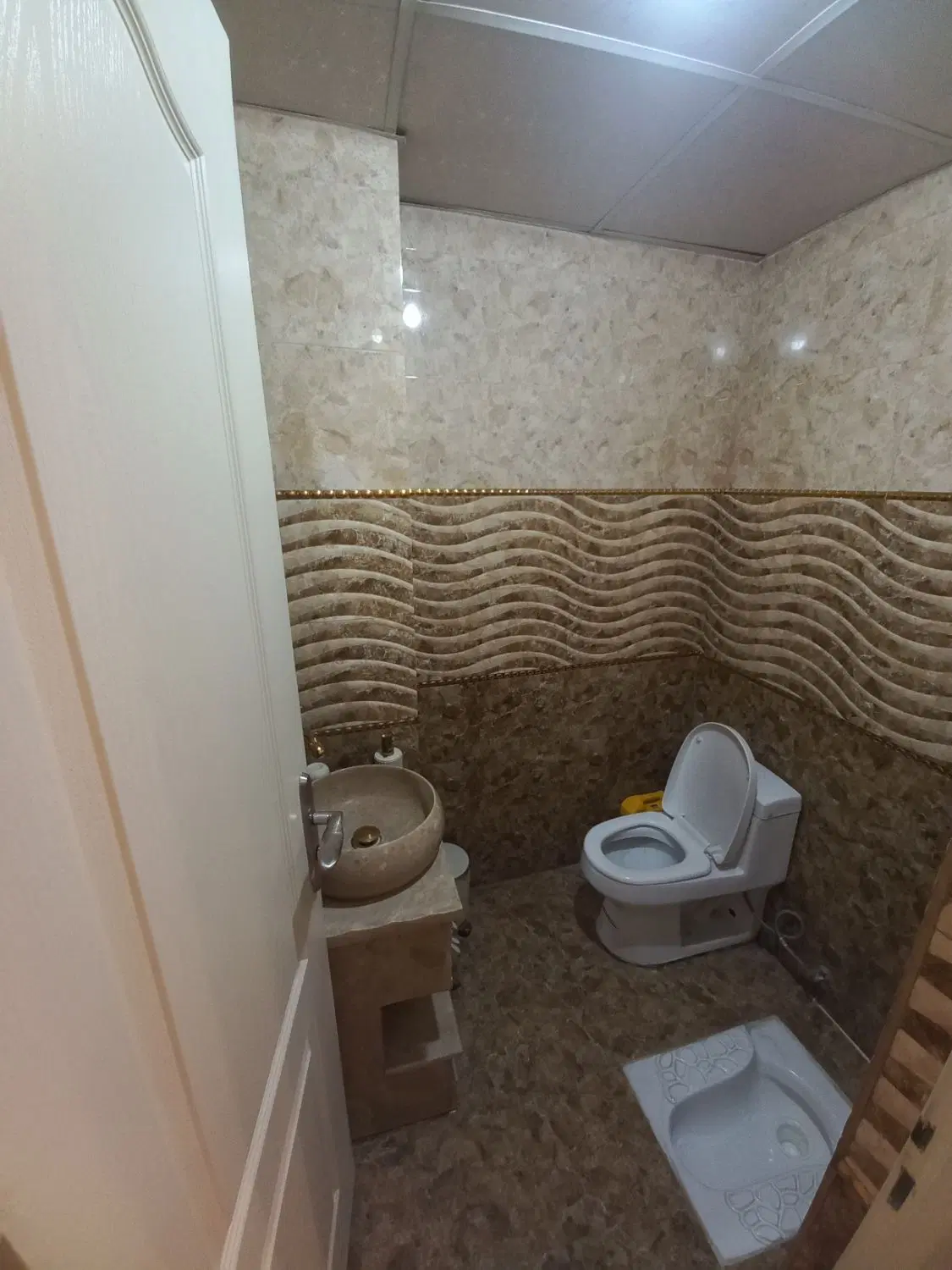 آپارتمان ۹۷ متری سی متری جی بیدوا