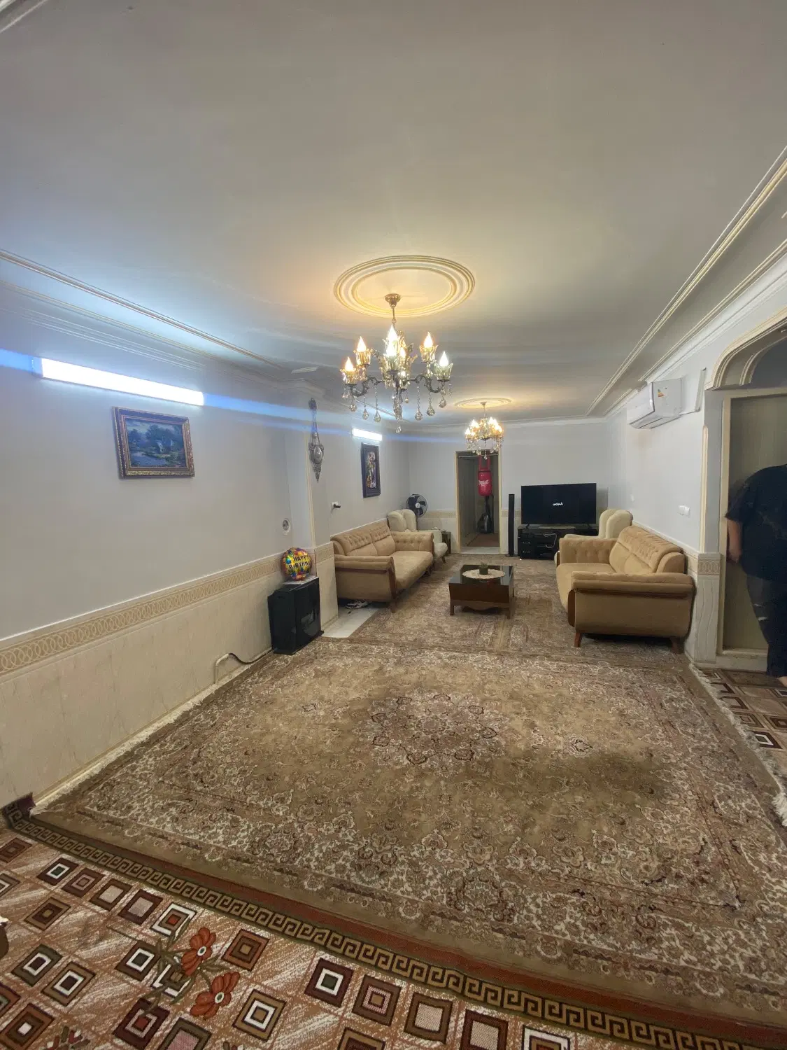 68 متری عروسک_پارکینگدار