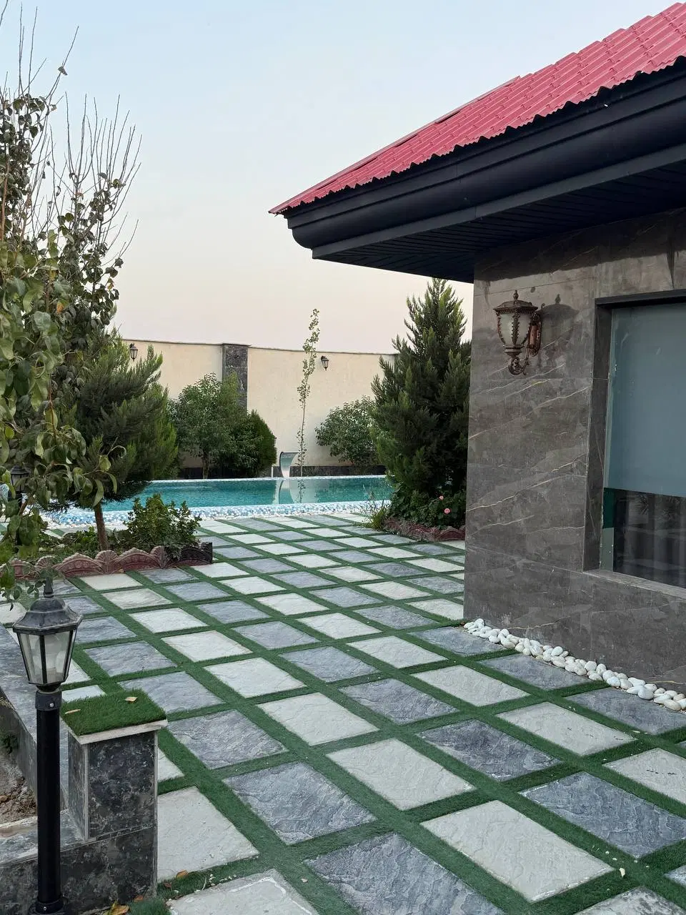 باغ ویلا ۶۵۰ متری شهریار دهشاد