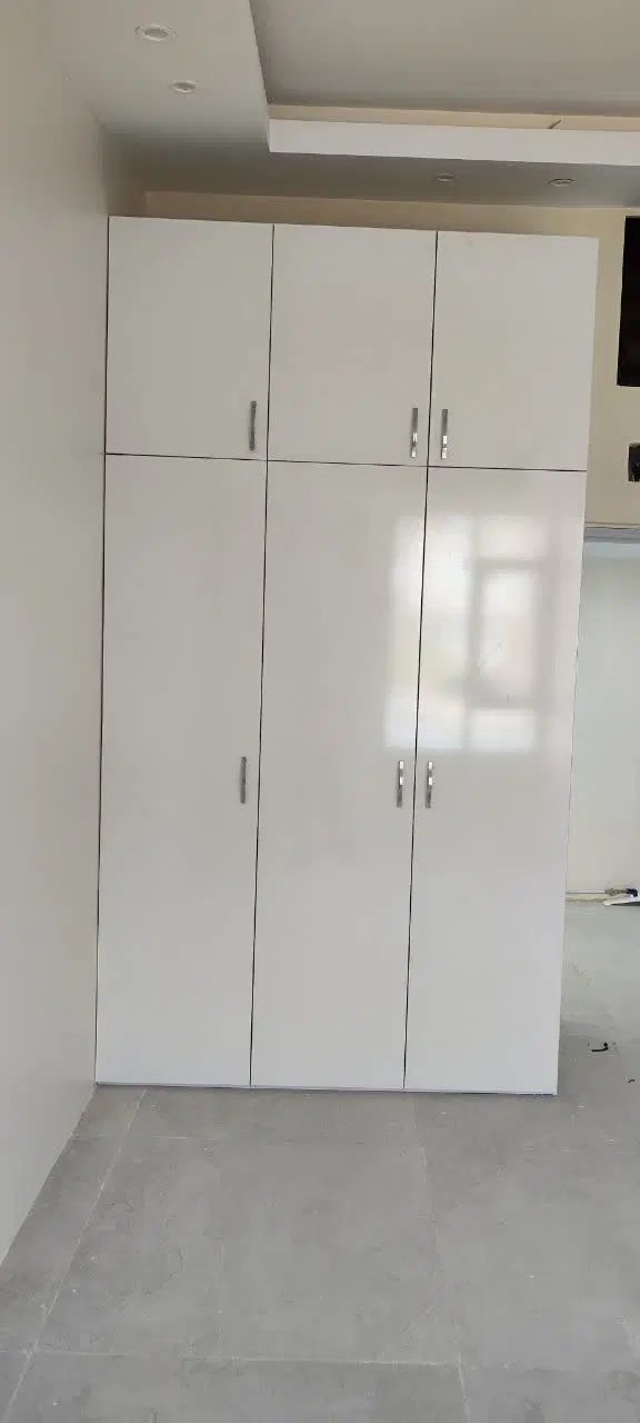 ۱۰۷ متری فول 