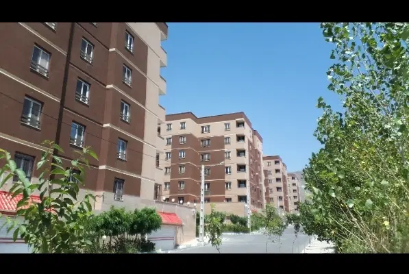 آپارتمان ۱۰۳ متری*خوش نقشه*جنوبی*لاندری*شهرک سپهر