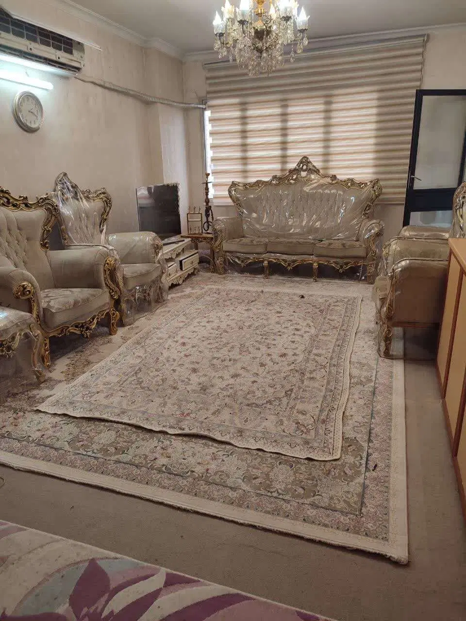 اجاره واحد در دست فروش (توضیحات دقیق بخوانید)
