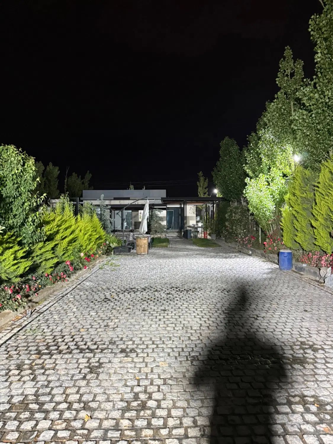 چهار دیواری شهرک بزرگ دهکده ورزشی چهار باغ