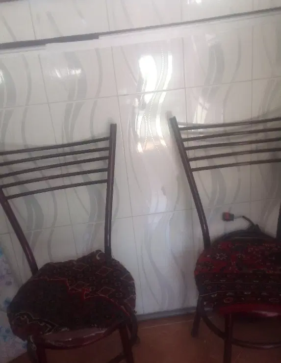 یک خانه در دو طبقه  در محله اسلام اباد