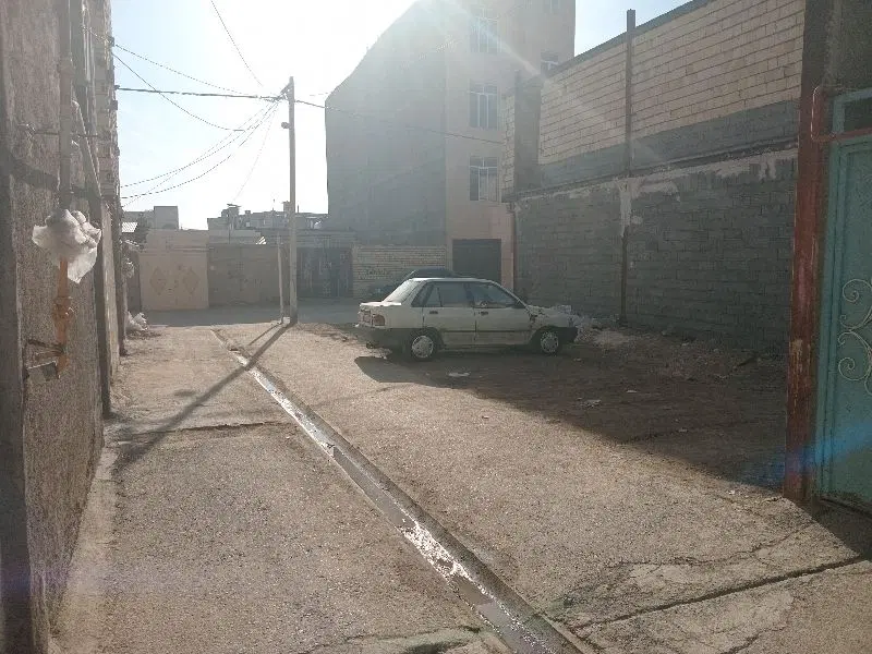 زمین مسکونی