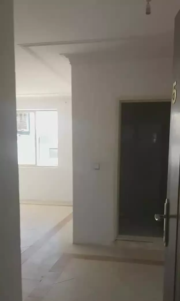 فروش واحد ۱۲۰متری