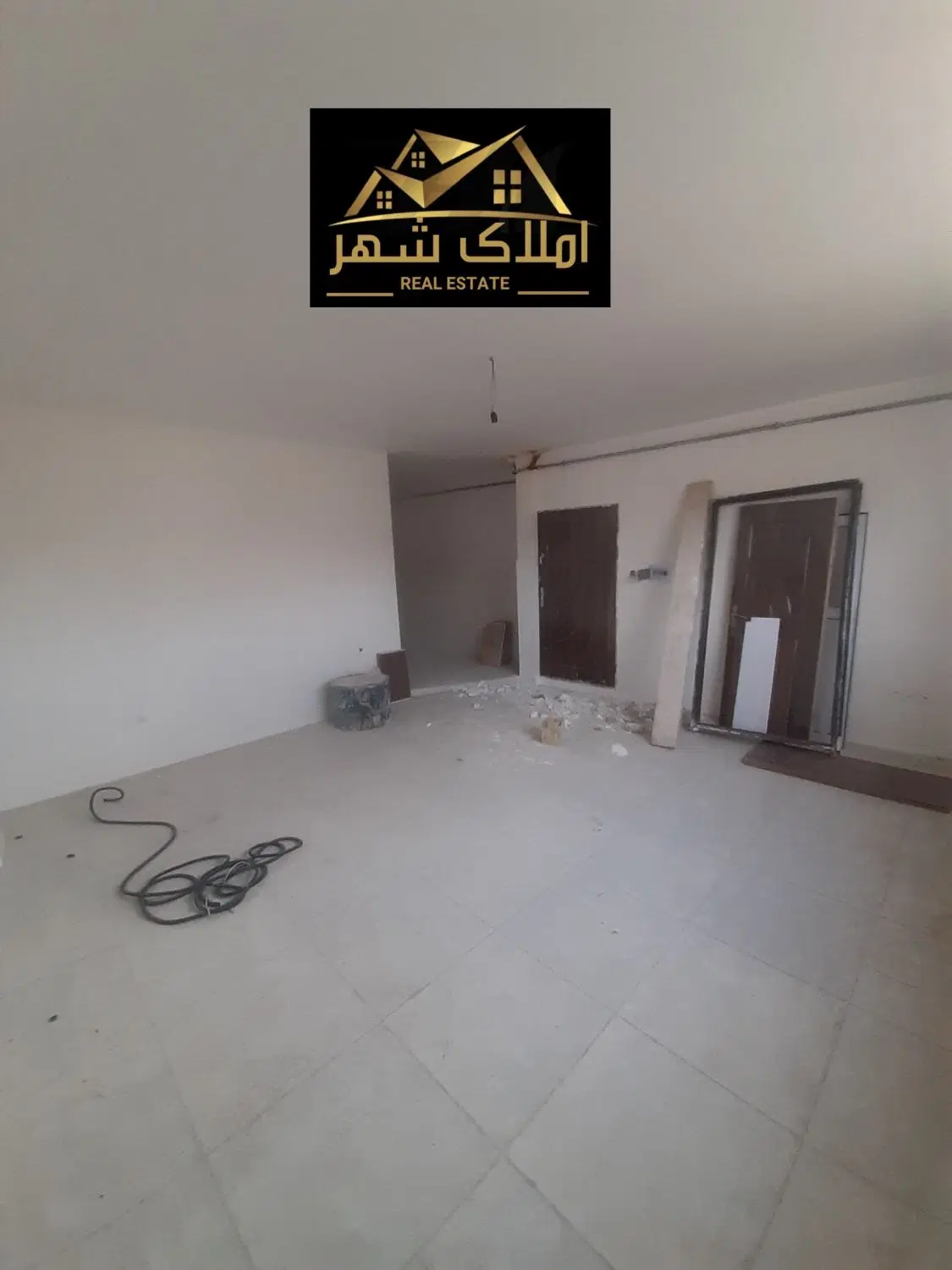 آپارتمان مفتح (گرو شمس تبریزی منجم امیرخیز )