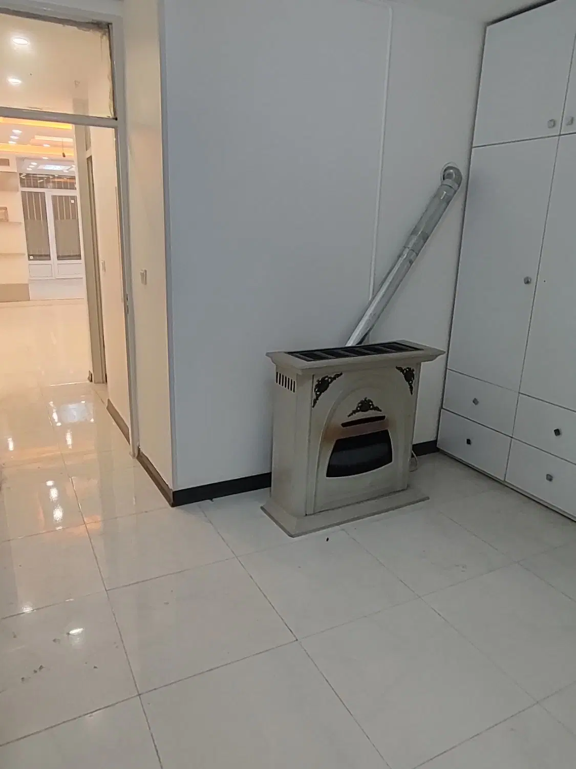 آپارتمان ۸۰متری طبقه همکف دوخوابه