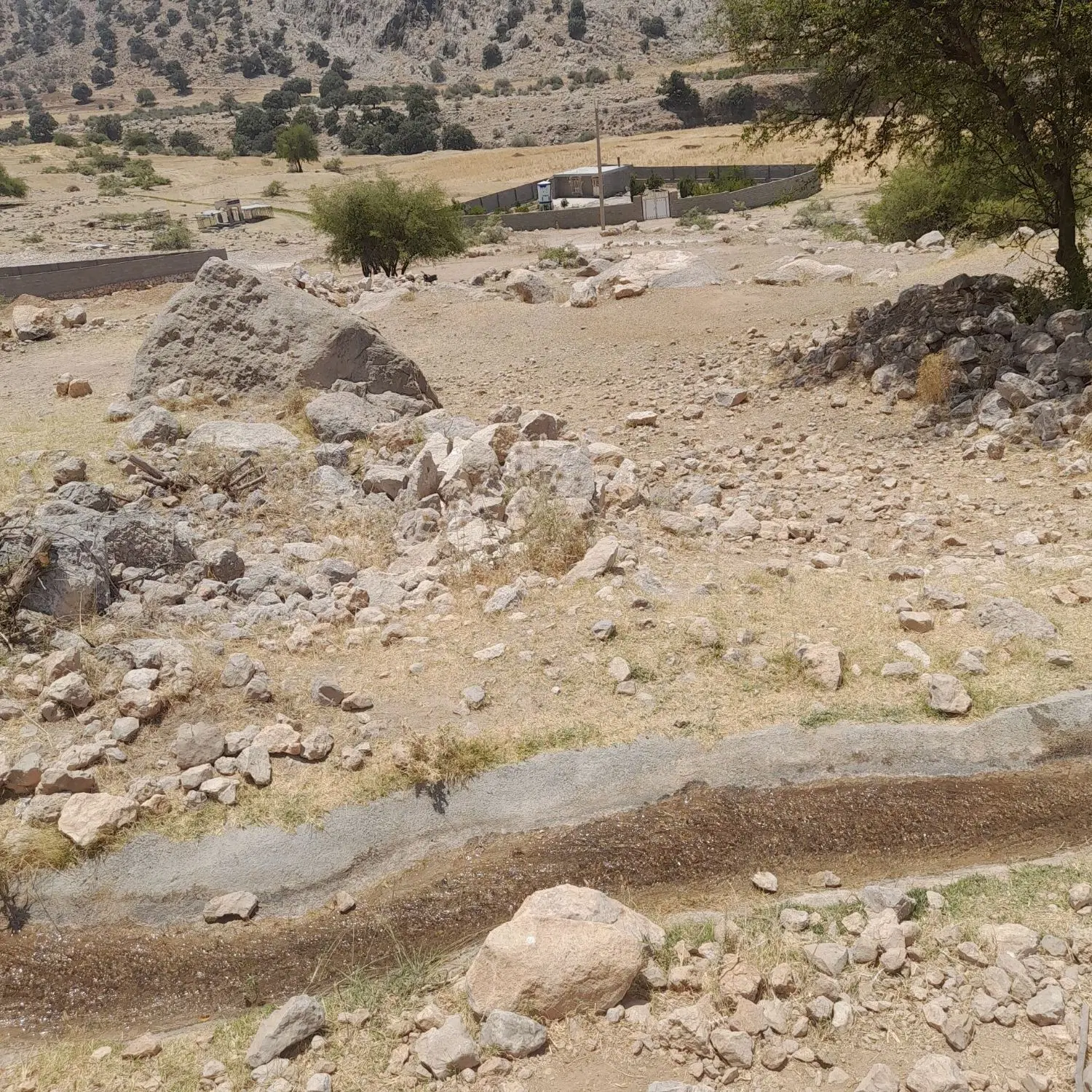 زمین باغ هرایرز خومه زار