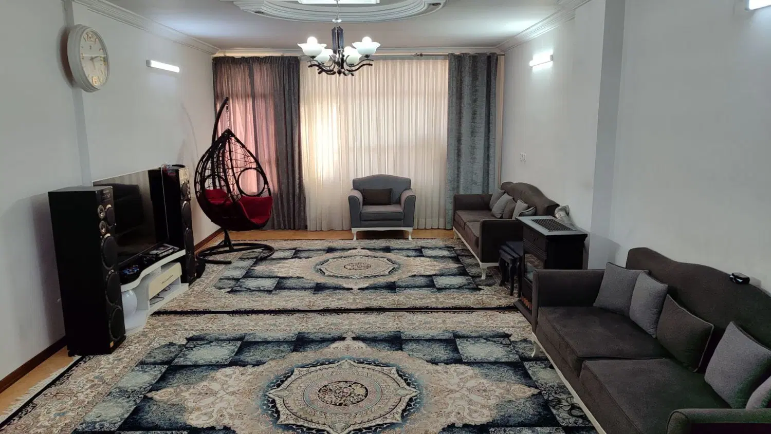 آپارتمان غرق نور 95 متری