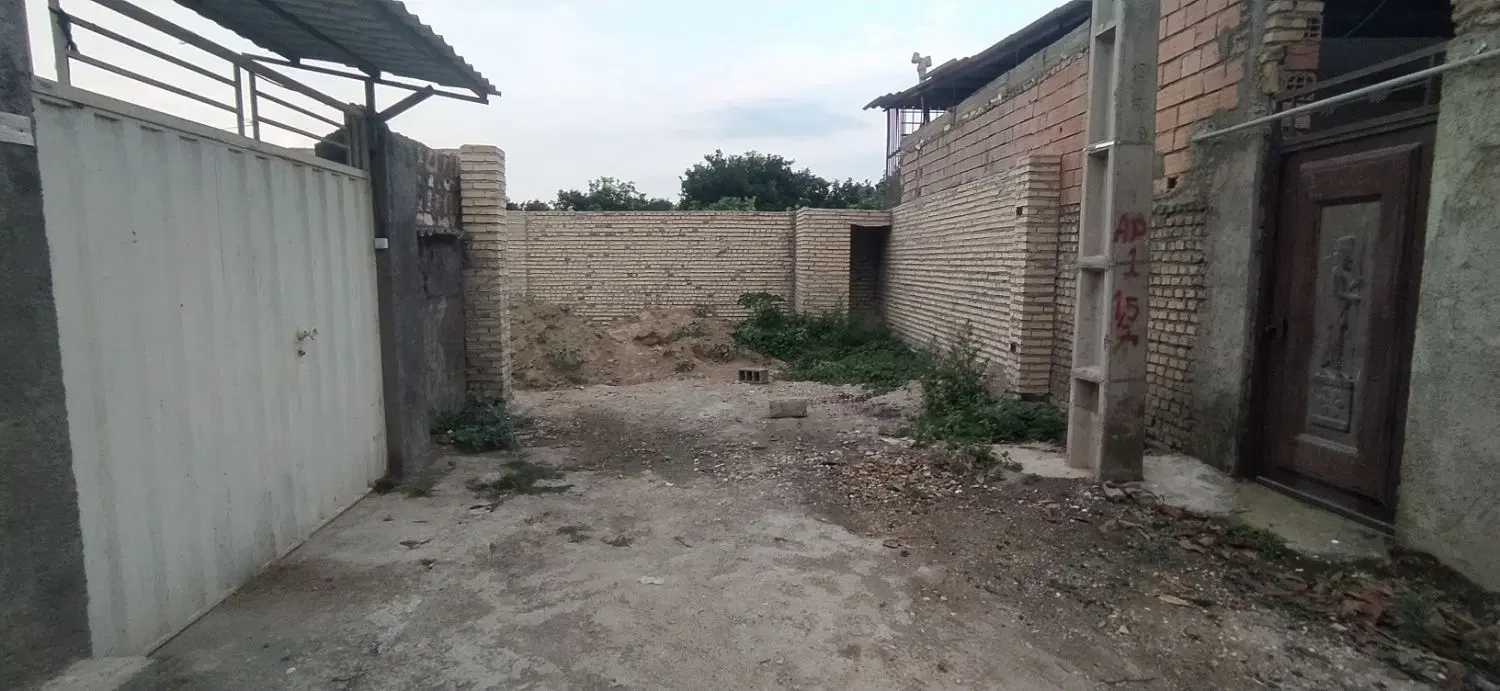خونه نیمه ساخت روستای اسپو محله