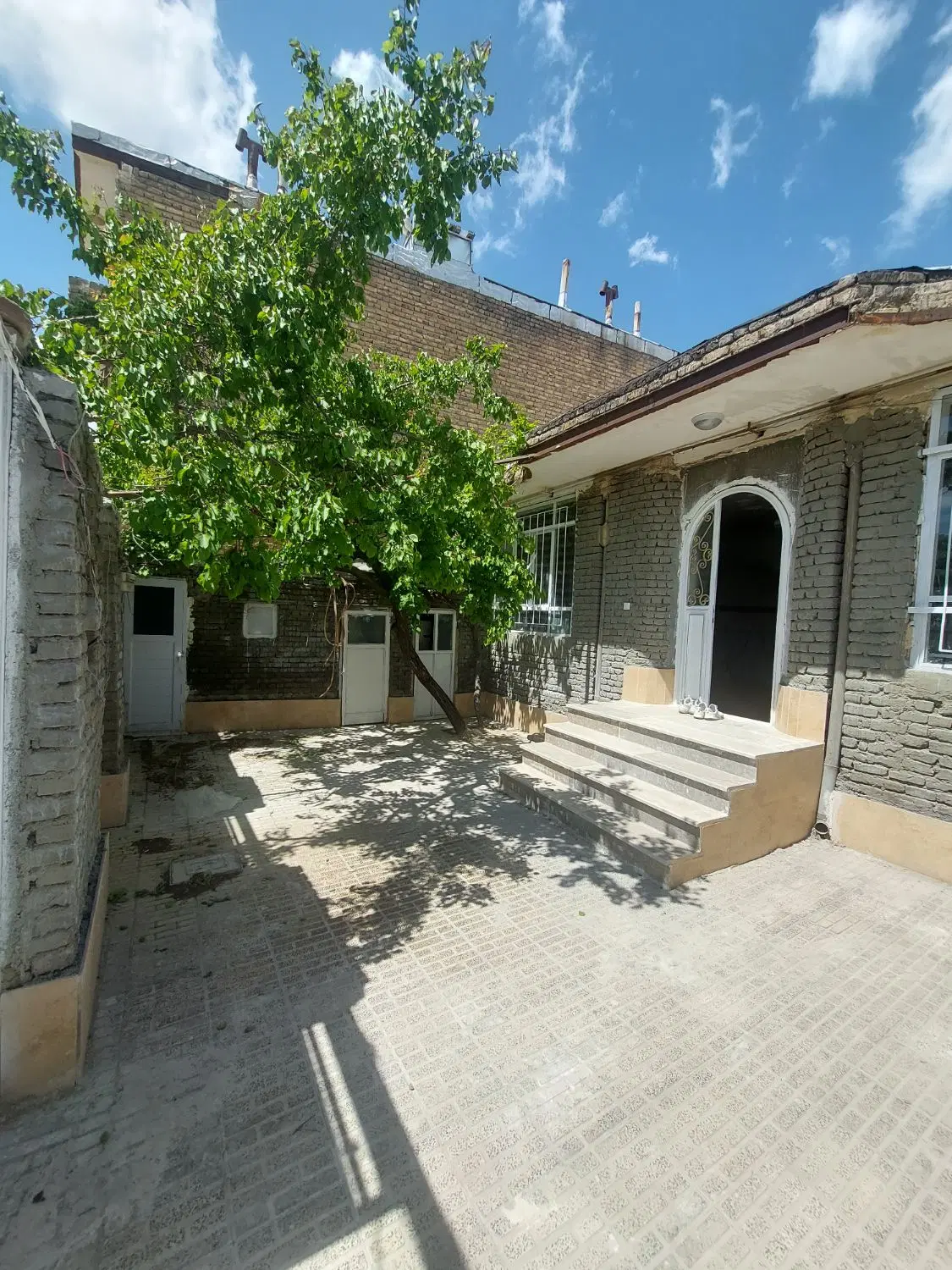 دو خوابه دربست