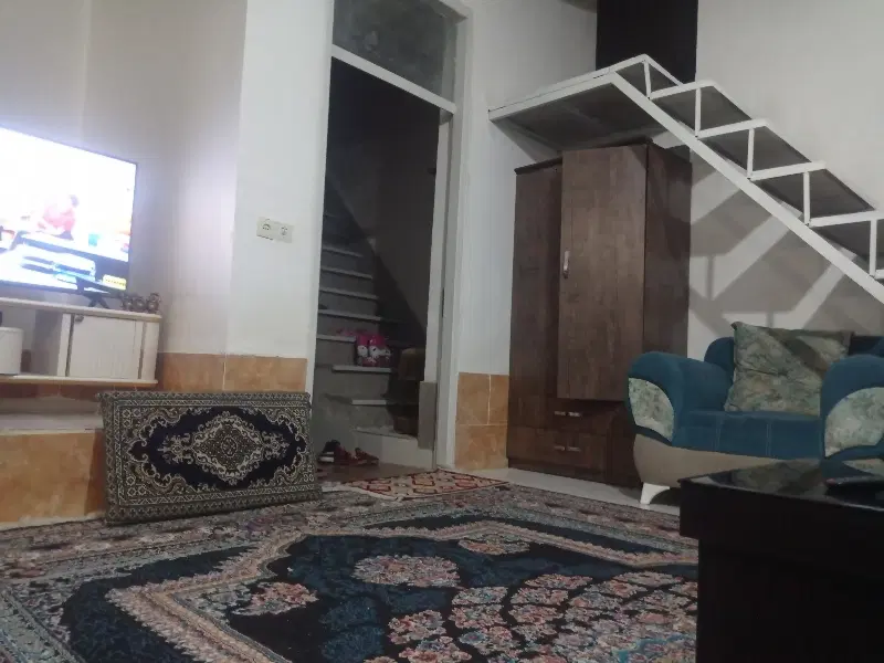 همخانه یا هم خونه