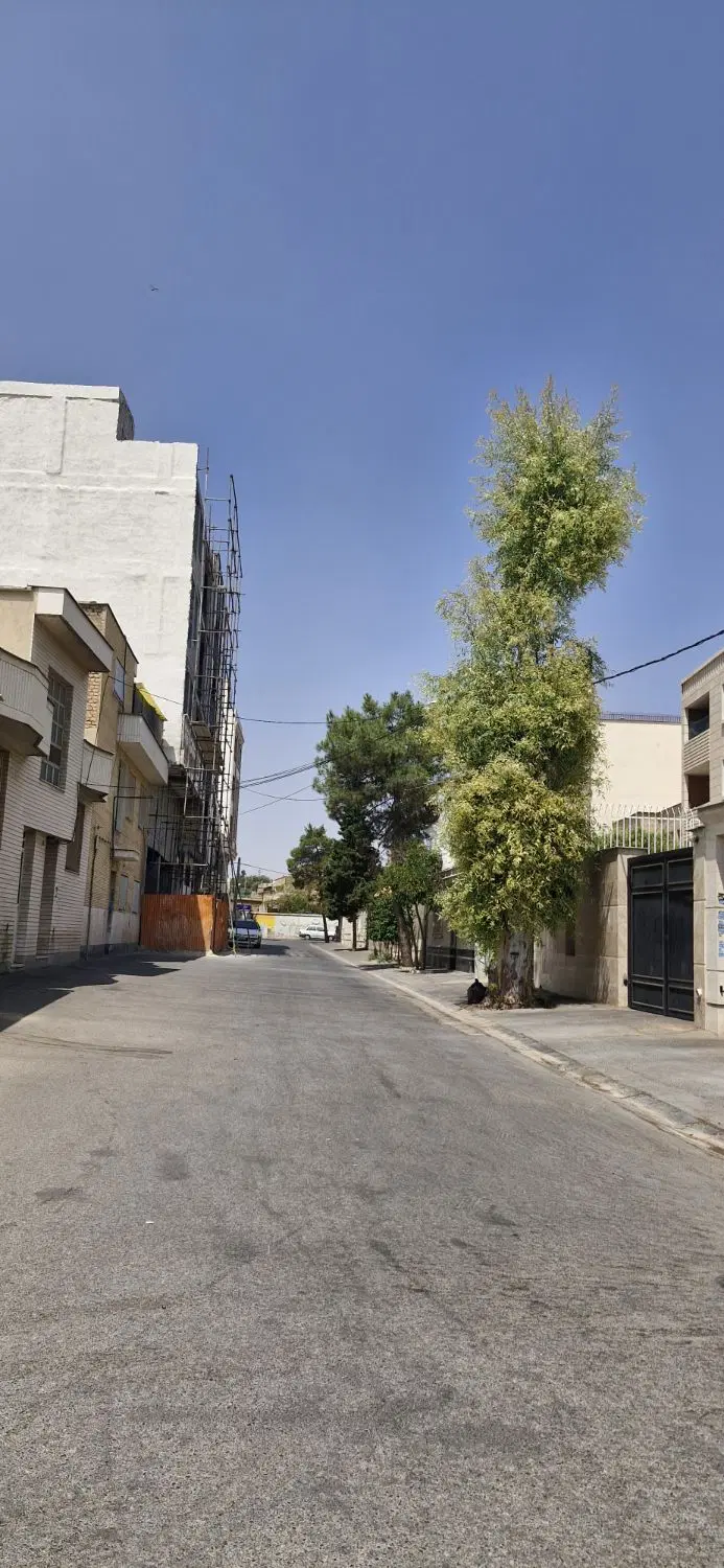 کلنگی ۲۷۵ متری__  آبیاری