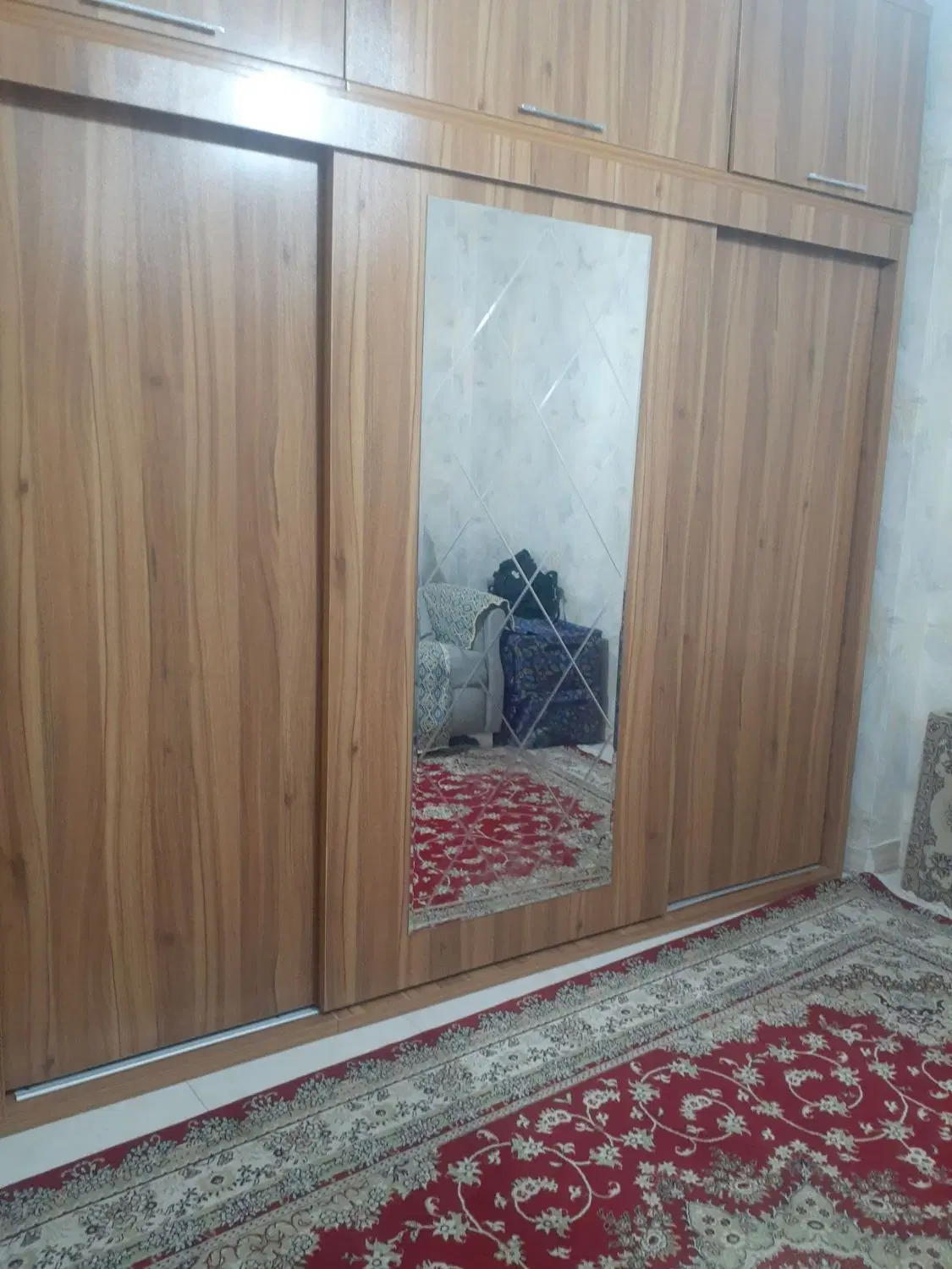 اپارتمان ۷۰متری،قلعه فرامرز،وانت پرایدهم عوض میکنم