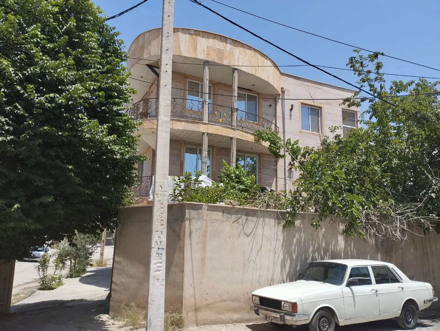 رهن واجاره درشهرک معلم خیابان سنایی