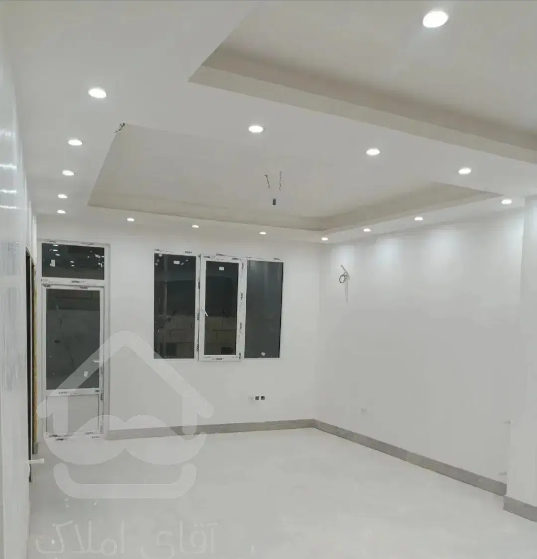 آپارتمان نوساز،شاپوری۵